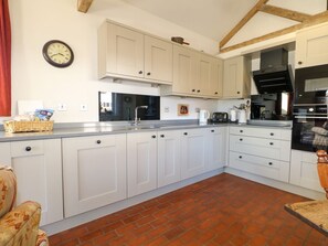 Dishwasher, highchair - The Cowshed, Westfield (Battle)