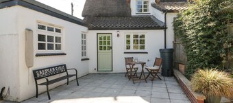 Charming 1 Old Thatch Home