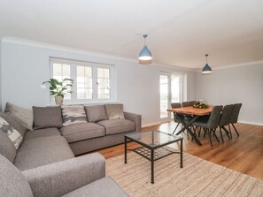 Living area - Rainbow View, Churchinford (Taunton)