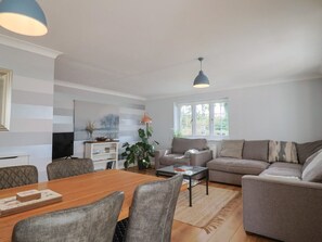 Living area - Rainbow View, Churchinford (Taunton)