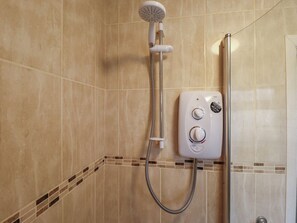 Shower - Jacob's Retreat, Lincolnshire. (Skegness)