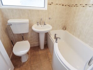 Shower - Jacob's Retreat, Lincolnshire. (Skegness)