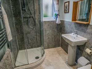 Shower - Dairy House, Newton-Upon-Rawcliffe (Pickering)
