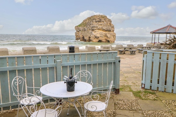 The Beach Apartment