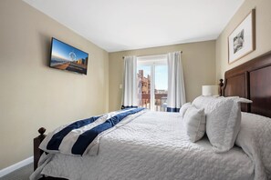 Internet - Sunset Landing, peaceful water views and front-row seats to some of Ocean City’s stunning sunset (Ocean City)