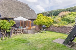 Outdoor dining - The Hayloft nr Herne Bay, Kent (Canterbury)
