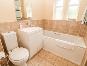 Shower - Underbank Hall Cottage, Stocksbridge (Sheffield)