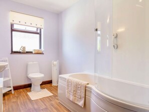 Shower - Elworthy View, South Molton (South Molton)