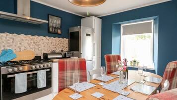 Dishwasher, highchair