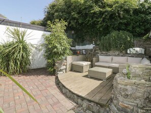 Terrace/patio - Blacksmiths Cottage, Crantock. (Newquay)