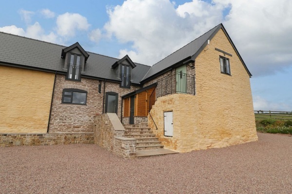 Palace Farmhouse