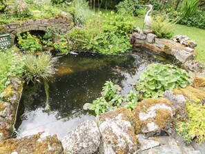 Property grounds - Sycamore Cottage, Foolow (Hope Valley)