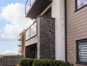 Exterior - 7 Warren Edge Close, in Dorset (Bournemouth)