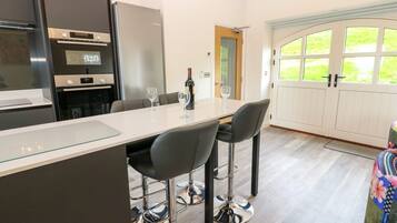 Dishwasher, highchair