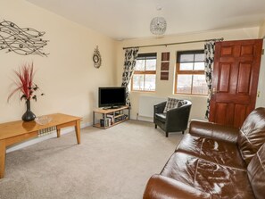 Living area - Prince Cottage, Skinningrove (United kingdom)