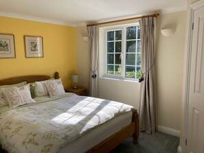 Room - October House Holiday Cabin, Damerham (Fordingbridge)