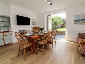 Dining - Wendy's Cottage, Minehead, TV. (Minehead)