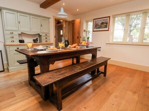Dining - Garreg Wen near Caerwys. 3 bed (Holywell)