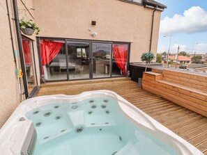 Terrace/patio - The Wendover, in Towyn, Conwy. (Abergele)