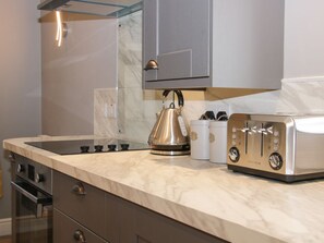 Private kitchen - Alders View Coach House, Craven Arms (Craven Arms)