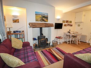 Living area - Winskill Cottage, Langcliffe (Settle)