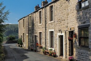 Exterior - Winskill Cottage, Langcliffe (Settle)
