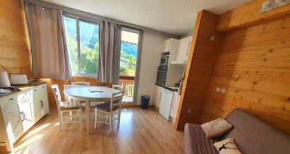 Serre Chevalier - Ski in - South-facing terrace - Sleeps 6