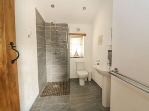 Shower - Sunrise Stable, Long Sutton (Spalding)