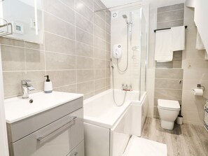 Shower - 46A Sea Front, Hayling Island (Hayling Island)