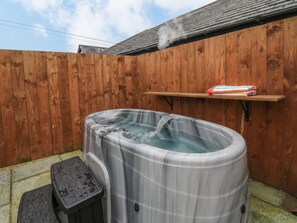 Terrace/patio - Llygad Y Dydd is in Bow Street (Bow Street)