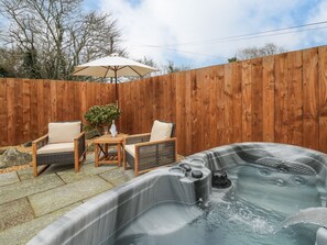 Terrace/patio - Llygad Y Dydd is in Bow Street (Bow Street)