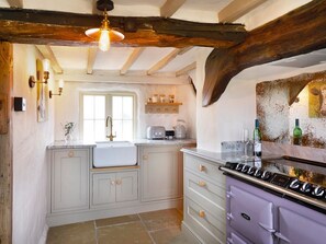 Dishwasher - Puddled Duck Cottage, Tattenhall (Chester)
