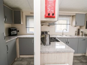 Dishwasher - The Hideout, Ceredigion, Wales (Ceinewydd)