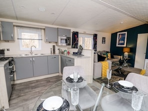 Dishwasher - The Hideout, Ceredigion, Wales (Ceinewydd)