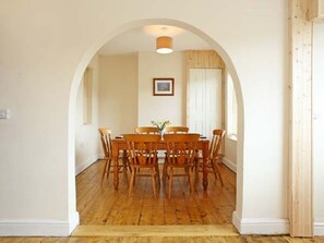 Dining - Truly Unique Trysor Y Mor Retreat (Borth)