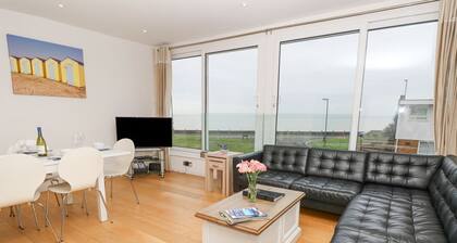 Sea House, Rustington
