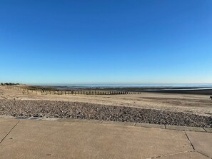 Beach nearby - Sea House, Rustington (Littlehampton)
