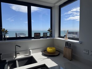 Interior - Stunning Flat 4 - Penthouse in Hythe (Hythe)