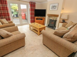Living area - Pottery  Cottage, Kilgetty (Kilgetty)