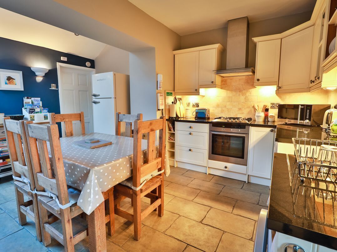 Dishwasher, highchair