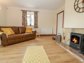 Fireplace - Cwm heulog, Llanfair Talhaiarn (Abergele)
