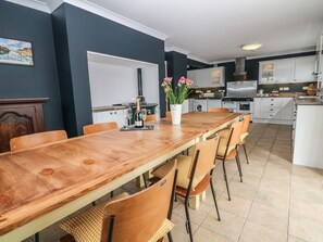 Dining - Bryn y Don, Benllech (Tyn-y-Gongl)