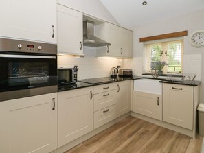 Dishwasher - Golson Stable, Long Sutton (Spalding)