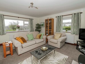 Living area - Blaenywawr, Lampeter (Lampeter)