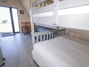 1 phòng ngủ, trang trí khác biệt 