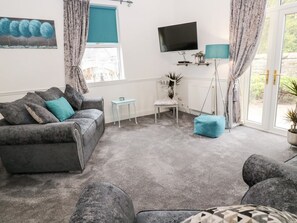 Living area - St Cuthbert's Cottage Retreat (Berwick-upon-Tweed)