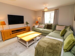 Living area - Knoll View Bradwell Derbyshire (Hope Valley)