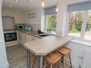 Private kitchen - Riverside Cottage, Scarborough (Scarborough)