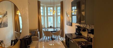 Apartment, 1 Queen Bed with Sofa bed, City View | Private kitchen