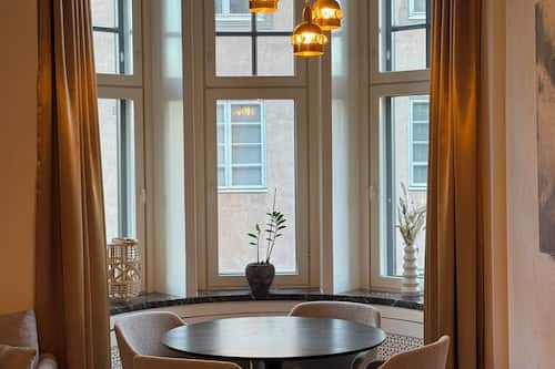 Appartement, 1 grand lit et 1 canapé-lit, vue sur la ville | Salle à manger